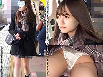 《素人×JK》超キュートな女子高生が列車内で狙われる！逃れられぬ悪戯の手に翻弄され絶望の淵に立たされる悲劇ｗｗｗ