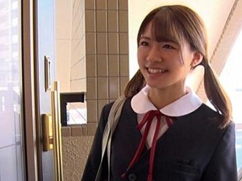 「どうかな&hellip;気持ちいい？♡」美乳で華奢な可愛い姪っ子と激しく求め合う！巨乳揺らして淫乱に感じる姿がエロすぎる近親相姦！