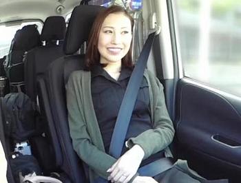スレンダー体型で圧倒的なセクシーな人妻「みかさん（仮名）37歳」は激しいのがお好き！