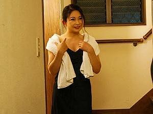 【嫁の母】「久しぶり&hellip;」会った途端に接吻が止まらない！完全にデキてしまった義理の親子♡嫁はもうそっちのけで&hellip;