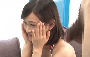 《MM号》え…なんで出してるのｗ？♡童貞筆下ろしを承諾する天使すぎる女子大生が降臨♡巨根を前にド緊張の赤面即ハメSEX♡