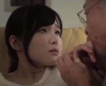 【ながえスタイル】夫との夜の営みに不満がある人妻…そこへ絶倫爺が現れて激しいプレイで快楽にハマる
