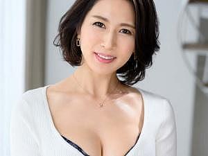 「すっごく良かったです&hellip;」黒髪清楚にしか見えない人妻に隠されたスケベっぷり！！「まだシたいです&hellip;」性欲は底なしで&hellip;