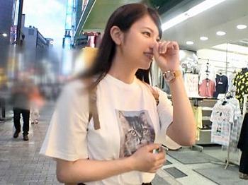 【素人ナンパ】彼氏に一途な清楚美少女JDをホテル連れ込み⁉他人棒受け入れ浮気してしまうエロお姉さんの着衣セックス！