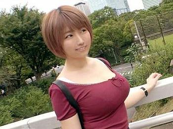 【素人企画】パイズリラッシュや極エロ騎乗位で着衣巨乳が目立つJカップ爆乳ボディのおっぱいさんがスケベな展開！