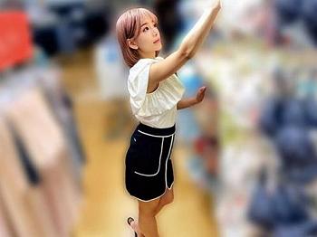 美味しそうなアパレル店員の隙をつき襲いかかる強姦魔！巨乳スレンダーボディを乱暴におかし♡泣きわめくなかお構いなくピストン