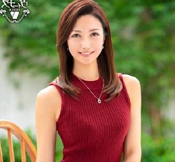 ［ベロチュー×中出し］いままでにない初めての強烈なピストンに圧倒され快楽が染み込みイカされる美乳妻