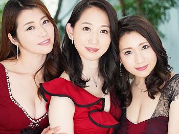 【熟女の性欲爆発】『もう我慢できない…』3人の淫乱美熟女が集まって無制限のハーレム4P！男たちを翻弄する熟れたボディと底