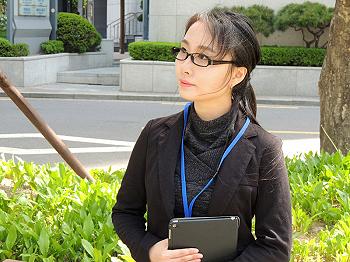 【海外ナンパ】韓国ソウルを歩いていた人妻さん、日本のAV撮影隊にホテルに連れ込まれるｗｗｗｗ