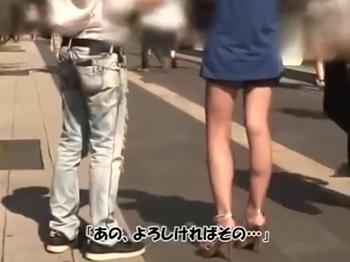 【人妻ナンパ】上品で健康的なスレンダー美脚がエロいセレブ美熟女を車内連れ込み！下着見せで発情してホテル不倫中出しセックス