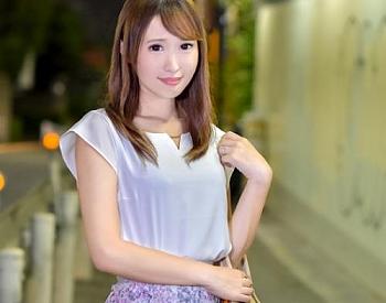 素人妻・生中出し！ファッションチェックと声をかけた、スレンダー美脚「えみりさん26歳」まずはお酒を飲みながら！