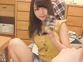 【顔レベル高&times;素人】スレンダー体型のアイドル級ロリ美少女がエロエロ！ご奉仕フェラや連続絶頂もあるよ！