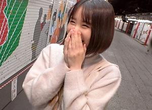 天然ものの田舎美少女とド派手にパコりまくる！
