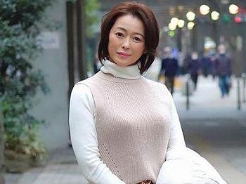 【熟女ナンパ】四十路素人奥さんをホテル連れ込みハメるエロ企画‼電マ責めから他人棒で膣内射精される浮気妻の不倫セックス‼