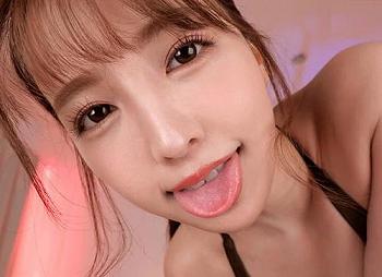 天井特化VR！ガンガン攻めてくる芸能人「三上悠亜」の痴女プレイを下から見上げる完全主観で至高のVR！