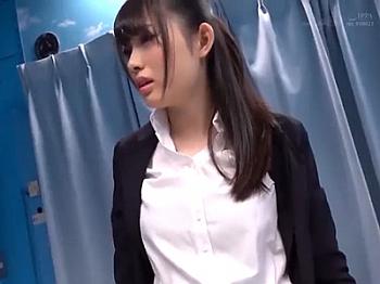 淫靡フェロモンが身体からたっぷり匂っている巨乳ＪＤが騎乗位ピストンでオーガズムしている件♡♡