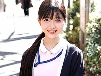 【素人ナンパ】早漏の方はちょっと‥専門外ですww敏感で反応良すぎる童貞に手袋をハメ手コキしたらナース服にザーメンぶっかけ