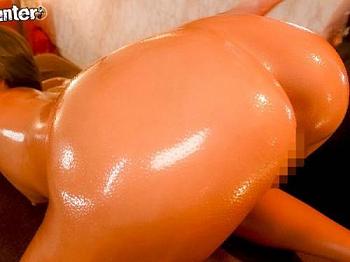 【エビ反り×潮吹き】過敏な身体を無限の愛撫で支配！淫靡な嵐に溺れる濃厚な交わりで秘部を攻められ、絶頂が止まらない状況に！
