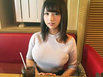 ＜個人ハメ撮り＞「おっぱい超でけぇーーーーッ」出会い系SNSでゲット！美爆乳なロリっ娘にゴム無しで中出しｗ＜激シコ体型＞
