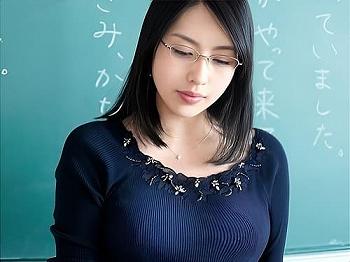 【一ノ瀬あやめ】40歳現役教師の巨乳美人妻が給食室で調理師と不倫セックス。マンコ手マン責め、フェラ、手コキ、肉棒挿入。