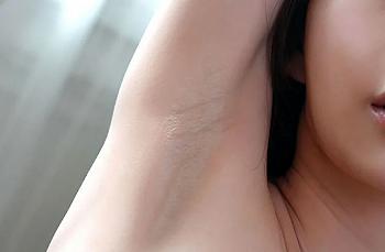 【美少女】思わずむしゃぶりつきたくなる身体の隅から隅まで視姦しつくす！