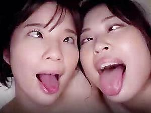 【キメセク】「次は私が入れる番&hellip;ヒヒッ！！」チ●ポ中毒ここに極まれり！！明らかにイッちゃった表情で腰振りまくるメス犬たち