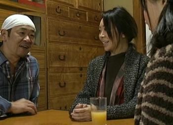 血の繋がりはない近親相姦ドラマ！おじさんとエロ乳娘が混じり合う