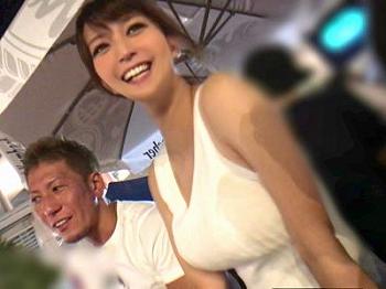 【人妻ナンパ】野外ビールフェスでお酒好き三十路美魔女美女奥さんGET！巨根デカチン他人棒で喘ぐエロ奥様の不倫セックス！