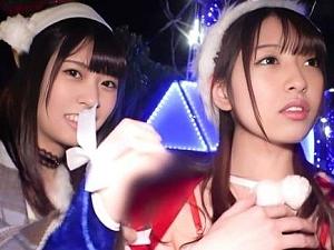 イマドキ美女サンタとド派手にハメハメしまくる！