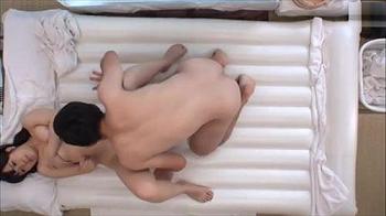 美しい友人が企画で性的な関係を結ぶ