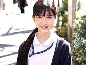 【素人ナンパ】「ちんぽ入ったよ♡」内科勤務のナースさん！乳首舐め手コキをしたお姉さんが筆下ろしセックス！