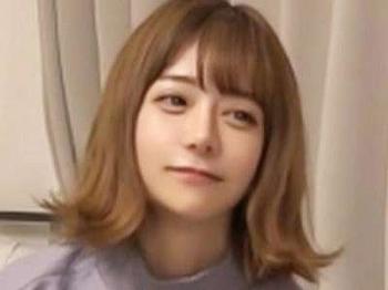 【ハメ潮&times;素人】アイドル級ロリ美少女ギャルがえちえちSEX！その流れを盗撮！突き上げ騎乗位でハメ潮イキ潮！