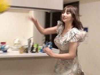 【ずらしハメ】企画ナンパされたお姉さんがエロ結合！正常位でズコって舌射！追撃の圧迫ポルチオ腹イキ！