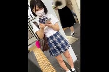 ＜本物レ●プ＞※胸糞注意※制服JKを凌辱する一部始終がヤバい。眠らせたロリ娘を好き放題犯して中だしする鬼畜映像…。