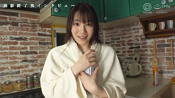 ［鈴村あいり］恐るべし痴女ギャップ！素はこんなに照れ屋さんで大人しいのにプレイとなるとタマタマ手玉に取るスケベエ女や♡