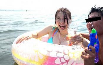 【素人ナンパ】江ノ島で巨乳の水着ギャルをゲットして海でしょっぱくなったオマンコをホテルで堪能！