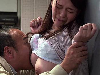 【ながえスタイル】義父に無理やり犯され強姦レイプ凌辱セックスされる悲哀の美熟女人妻！しかし身体は反応してしまう女の性！