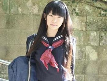 セーラー服ＪＫ生中出し！純朴そうな娘が野郎どものヤリ部屋で好き放題にヤラれる！