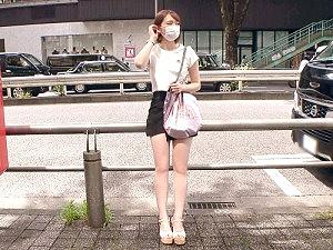 【素人】「あぁぁ！ダメっ！」猫カフェで働く美乳おっぱいの素人女子がおまんこをちんぽでピストンされ感じまくり！