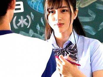 ＜女子マネージャー！＞【この顔で・・・顔射？】芸能人クラスの可愛いマネージャー！部員のペニスジュポフェラすっぞ！！！