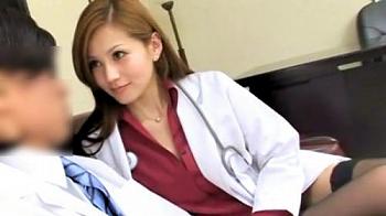 一ノ瀬アメリ セクシーな美巨乳女医が同僚ドクターを部屋に呼び出して中出しSEX！