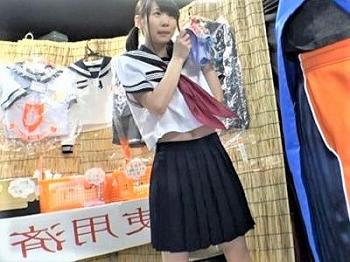 【女学生】お金に困った可愛い女学生たちが使用済みの衣服を売って最後に自分の身体まで販売するブルセラショップ店！