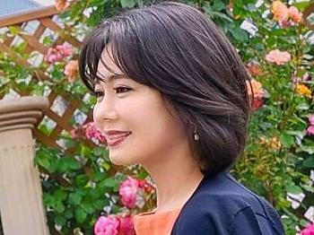 【イキ潮&times;素人】極シコ美魔女かつ人妻熟女がパコパコ！ビクンビクン騎乗位ハメ潮3連えちっくす！