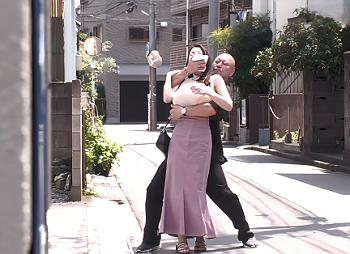 ※閲覧注意【デカパイ美女】強姦魔に大量の薬を飲まされ理性と精神崩壊…快楽を欲するだけの巨乳淫魔に成り果てる■凪ひかる