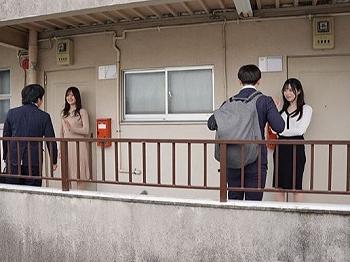 【夫婦交換NTR】早漏ドM夫に不満な人妻と絶倫遅漏夫に不満な人妻がスワッピング！隣人同士で夫を交換する淫乱エロ美熟女たち