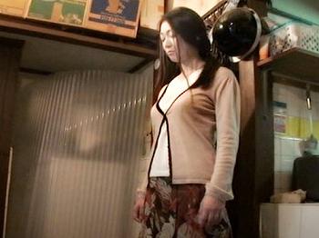 ＃美巨乳淫乱妻　臭い！汚いゴミ部屋で犯され続けて完全崩壊！貞淑妻が鬼畜クズの肉便器ＳＥＸの屈辱沼に狂っちまうぞ！！！
