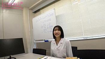 【お姉さん×デビュー】IQ140！？めちゃくちゃ賢い完璧主義な大学院生が本能のままSEXする！