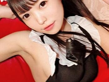 【細身素人】メイド喫茶勤めの女の子！セックススタイルもご奉仕そのもの！お店のヲタク君には決して見せない濡れ濡れマンコ！