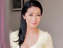 【友人の母】熟れたカラダを回されてしまう母！！若い男のザーメンは顔面に、そして膣内にまでぶちまけられてしまう！！