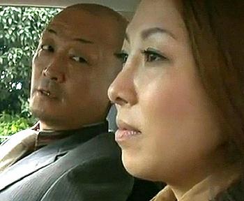 【ヘンリー塚本作品】「久しぶりにお前のま●こ使わせてくれよ。」元カレは夫の仕事仲間。人妻は昼間に密会すると&hellip;